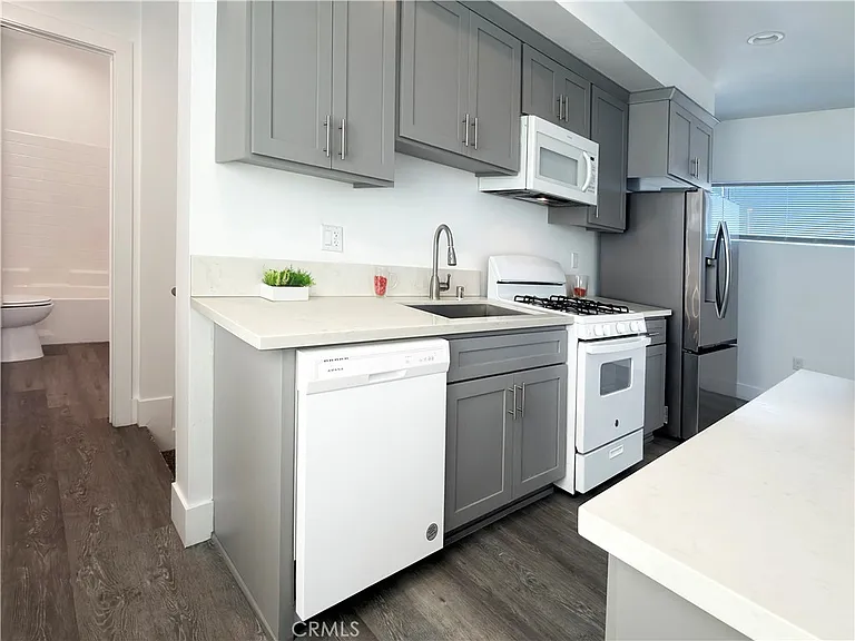 1489 Atlantic Ave — Photo 2