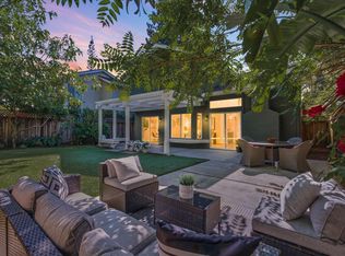 821 Whitehall Ln, Redwood City, CA 94061