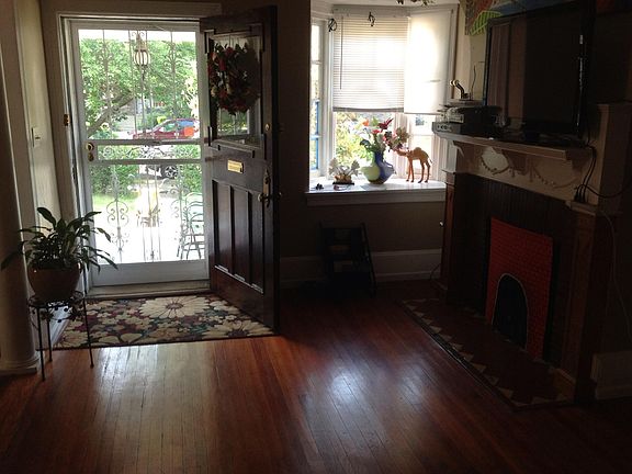 Entrance to liv room