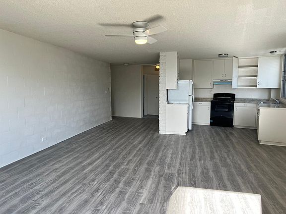 2nd image of 1630 Kewalo St #102