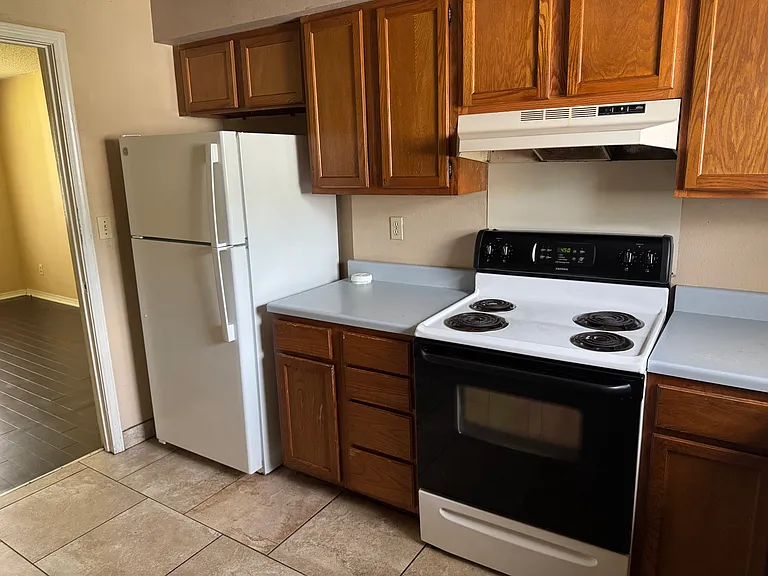 102B Cantina St — Photo 5