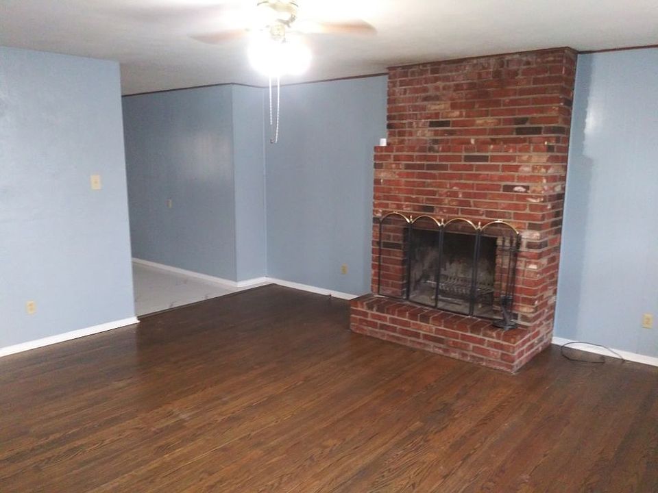 807 E Lex (10)_05182023