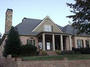 1143 Meadow Bluff Ter, Suwanee, GA 30024