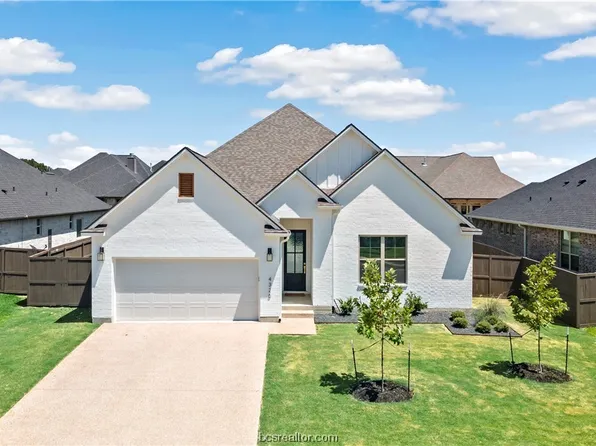 4326 Fox River Ln, Bryan, TX 77802