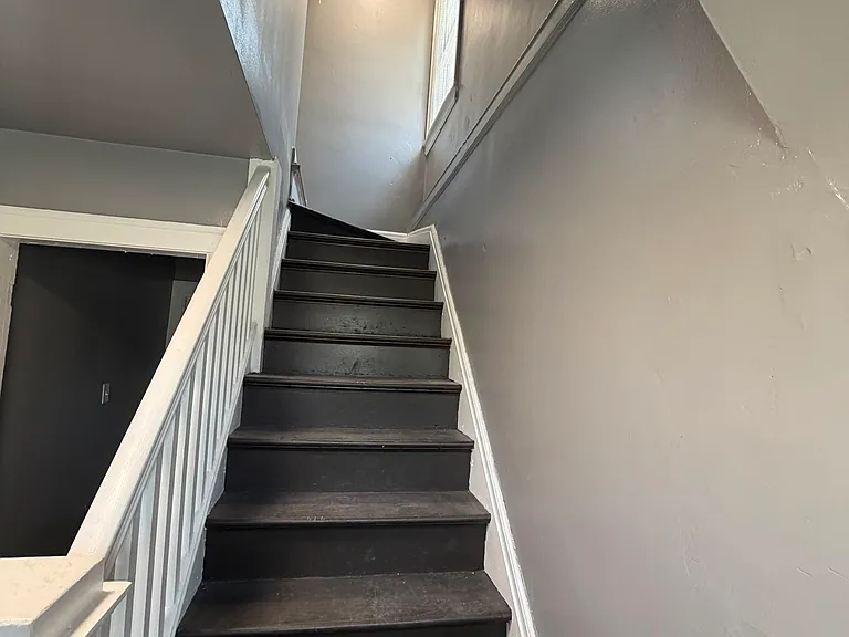 15443 Whitcomb St #2 — Photo 3