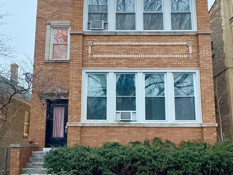 4112 W Wellington Ave #1R — Photo 1
