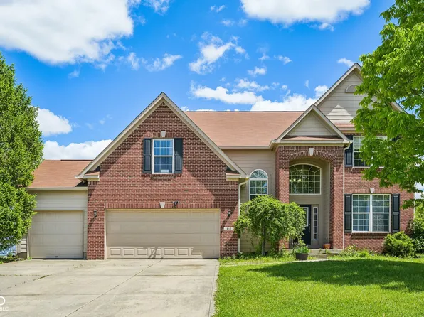 511 Georgetown Rd, Greenwood, IN 46142
