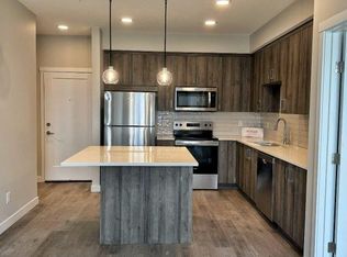 655 Shawnee Ter SW #403, Calgary, AB T2Y 0T5