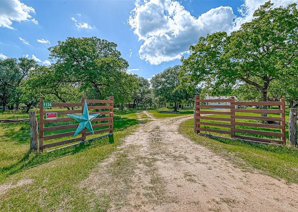 1124 Bass Rd, Garwood, TX 77442 MLS 18049758 Zillow