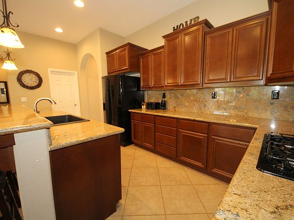 3rd image of 872 Golden Pond Dr