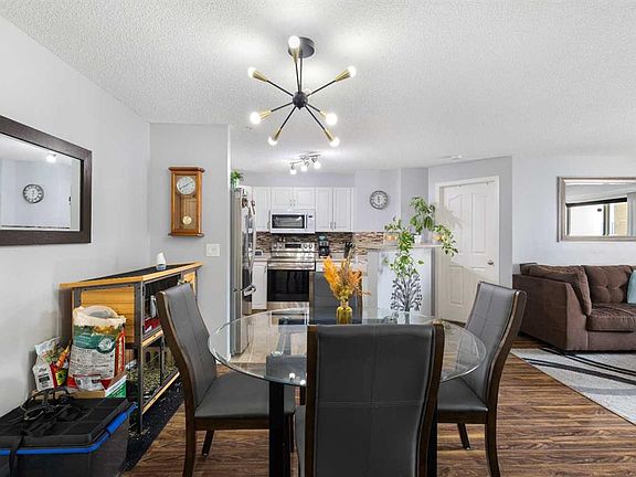 5th image of 4000 SE Citadel Meadow Point NW #212
