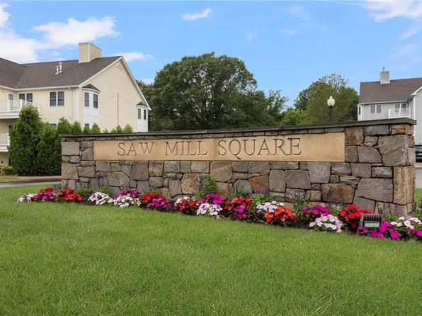 45 Saw Mill Dr Unit 305, North Kingstown, RI 02852