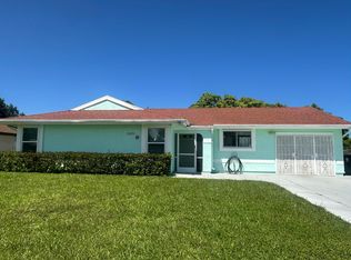2073 SE Rainier Rd, Port Saint Lucie, FL 34952