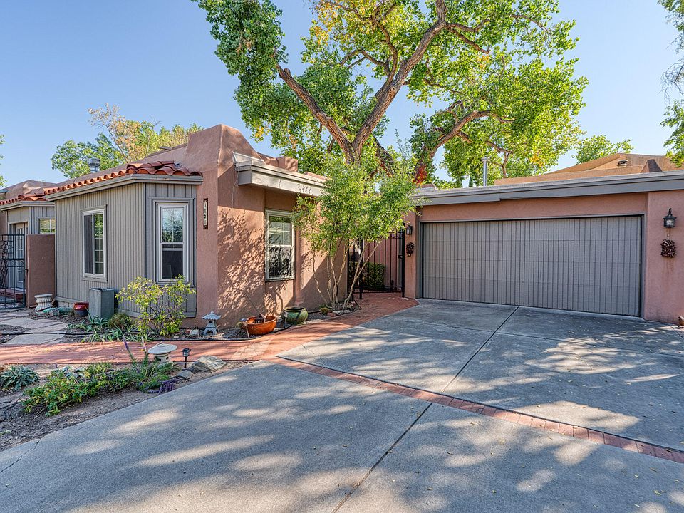 1st image of 3108 Calle Del Bosque NW