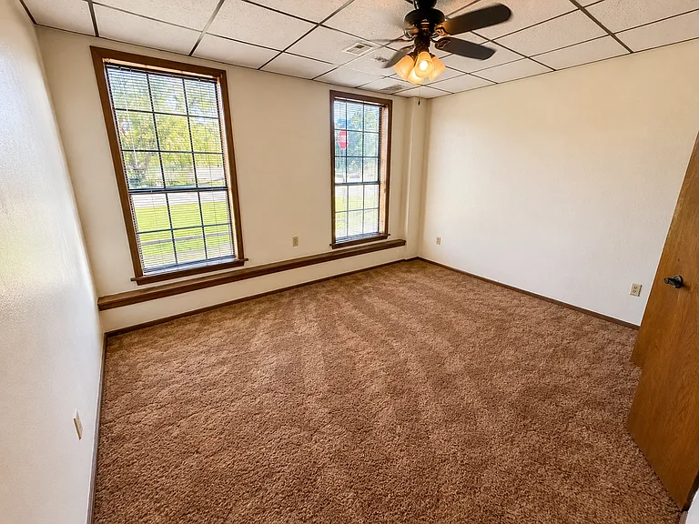 501 N Main St #5 — Photo 8