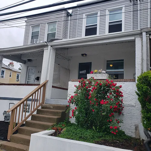 316 Woodbine Ave Photo 1