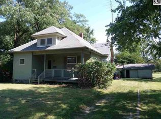 407 S Main St, Lindsborg, KS 67456