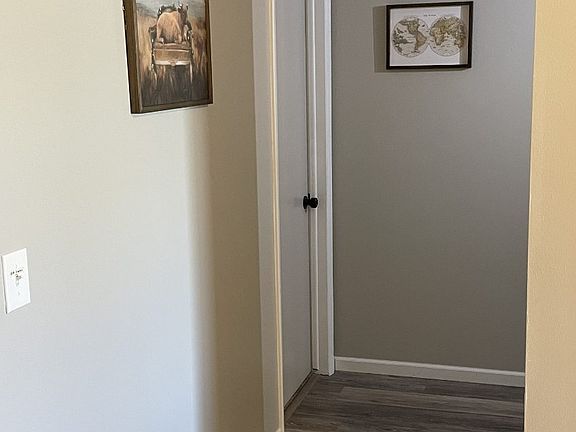 5th image of 3233 Lakeside Dr APT 309