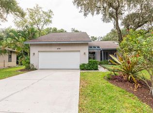 4706 Maid Marian Ln, Sarasota, FL 34232
