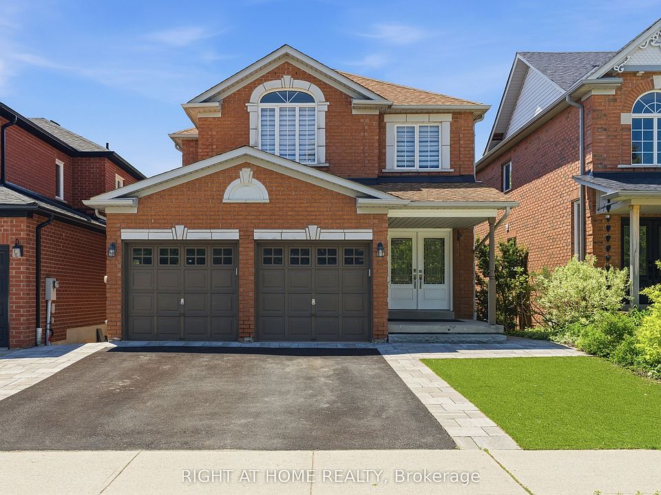 1st image of 182 Mowat Cres