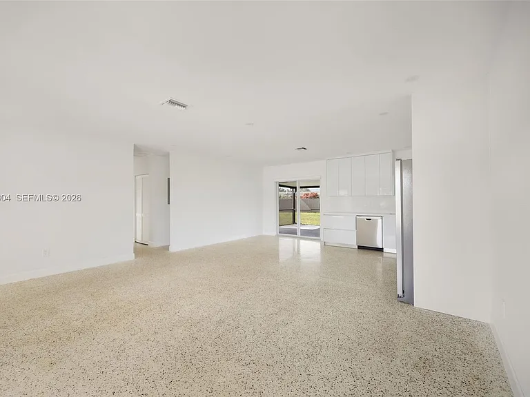 10340 SW 157th St — Photo 9