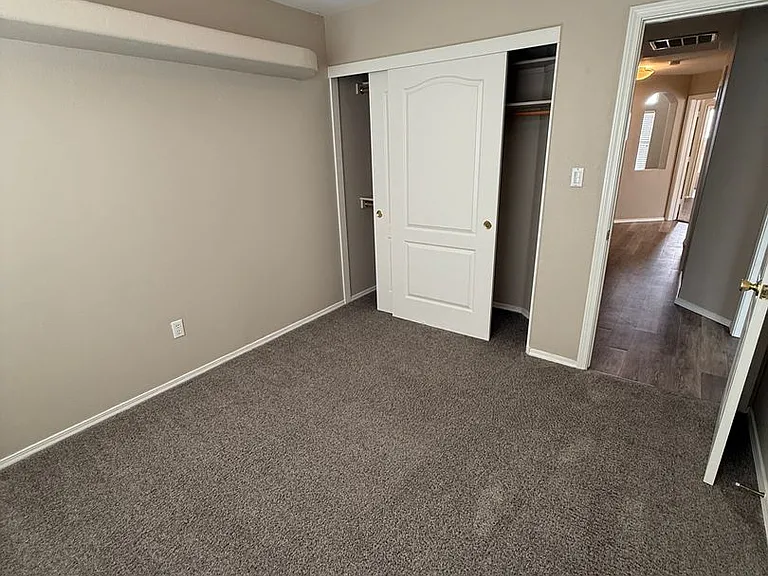 2526 Tuscan Hills Ln — Photo 24