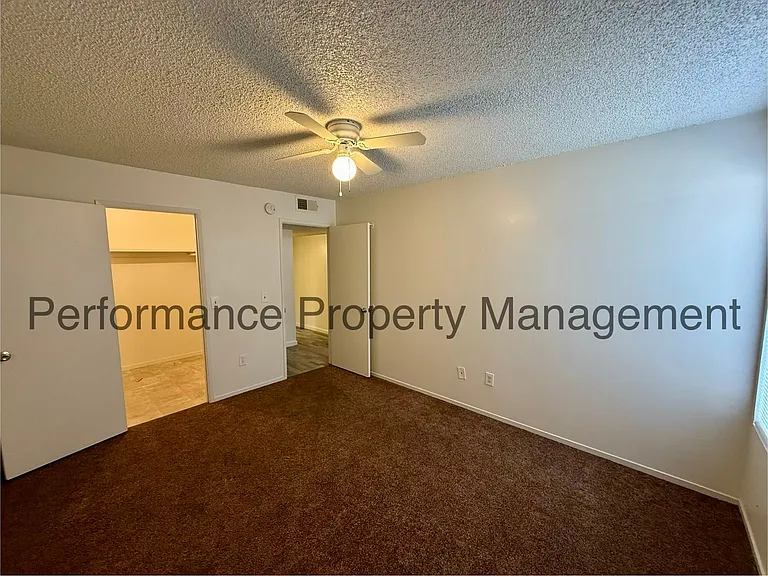 Crest View Apartments — Photo 7