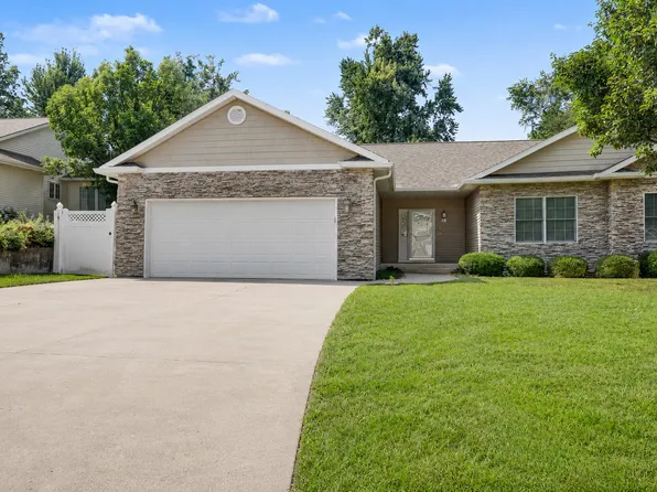 18 Weaver Dr, Ottumwa, IA 52501