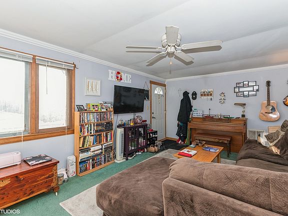 4th image of 9908 Elm Circle Dr