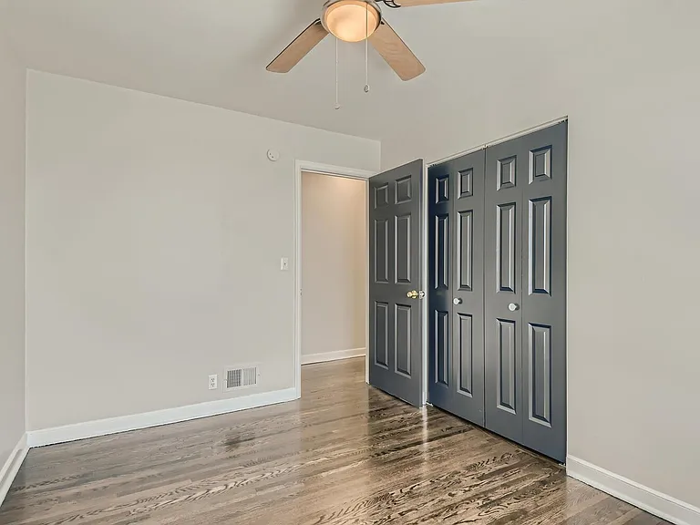 1314 Oxford St — Photo 13