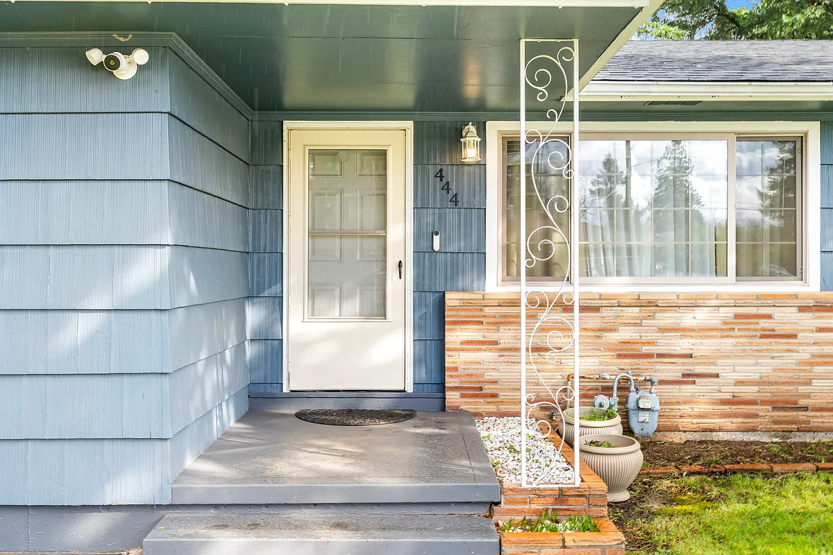 Building Photo - SE 153rd Ave