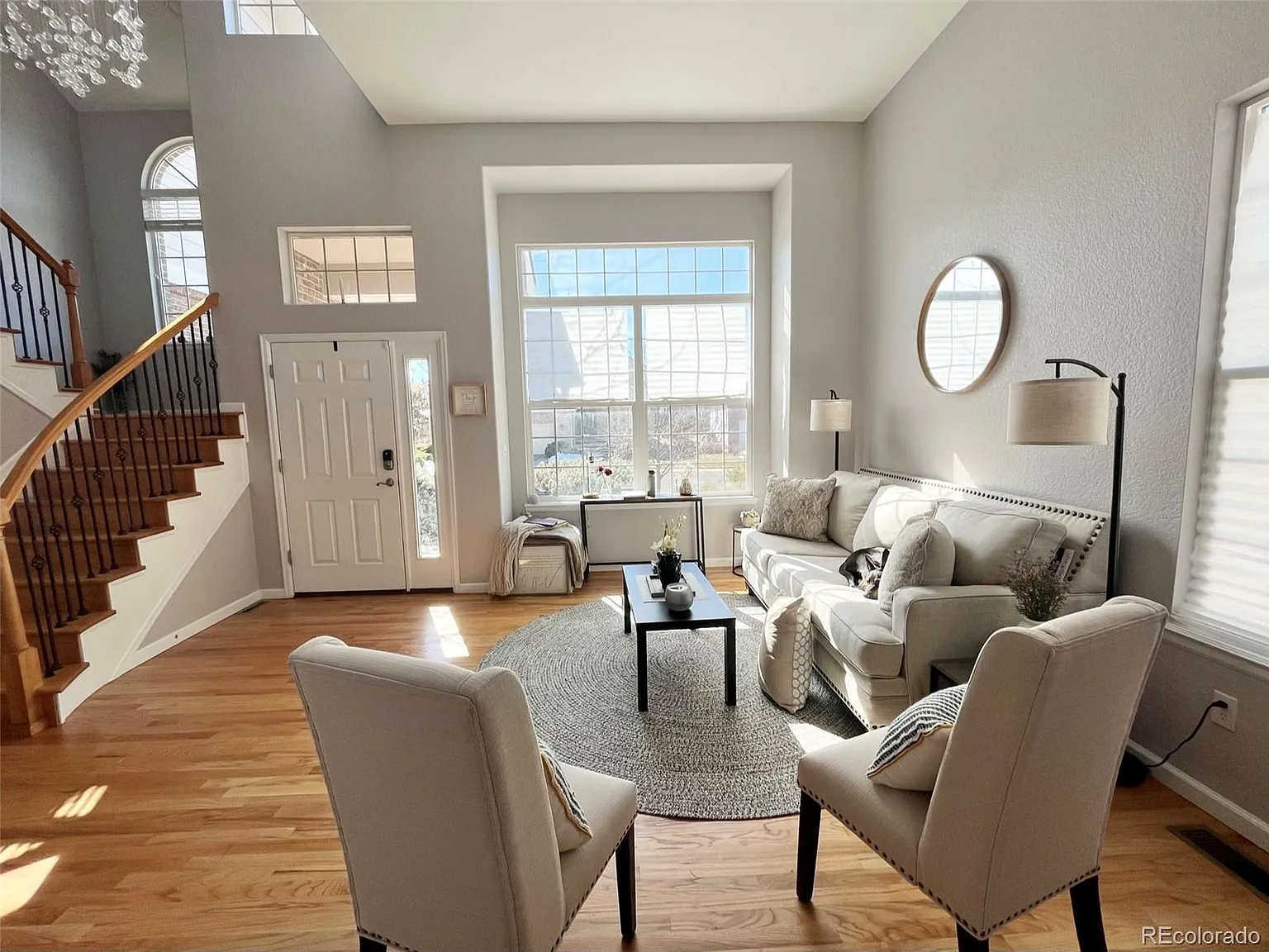 5 bed, 4.5 bath, 4416 sqft, $4,600 — Photo 3