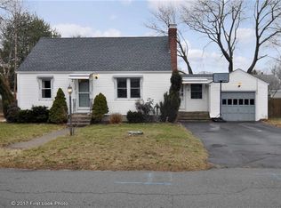 39 Edison St, Warwick, RI 02889