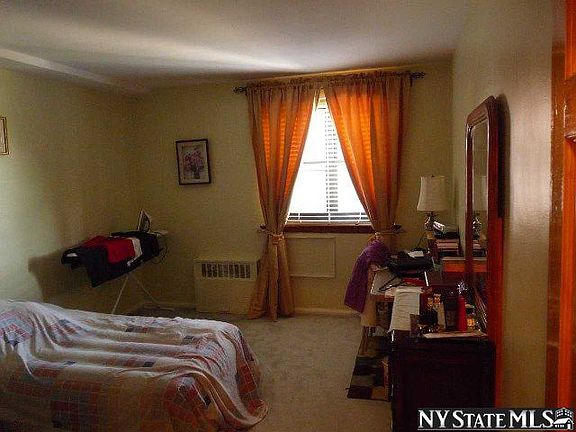 4th image of 8610 151st Ave APT 3B