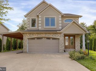 186 Whisper Ridge Dr, Port Matilda, PA 16870