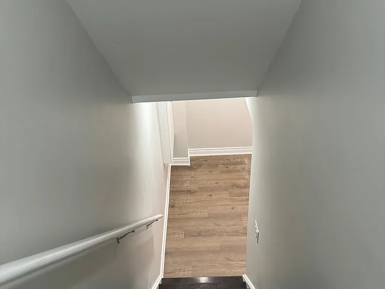 42 Cadillac Cres S #BASEMENT — Photo 8