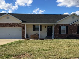 69 Raes Creek Ct, Granite City, IL