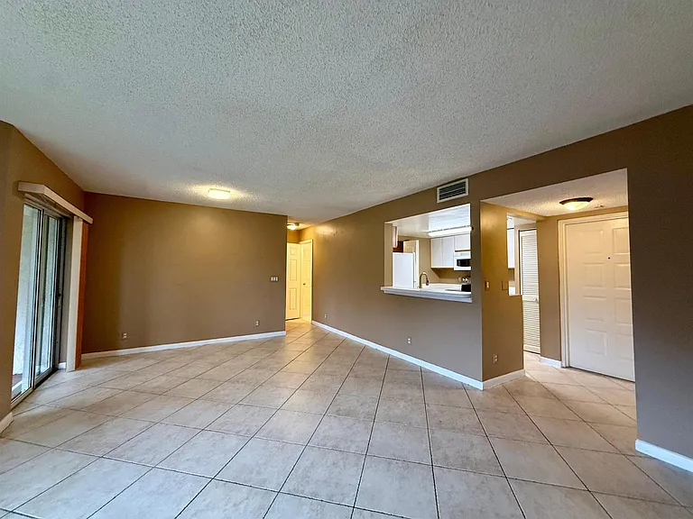 9799 Westview Dr #1015 — Photo 6