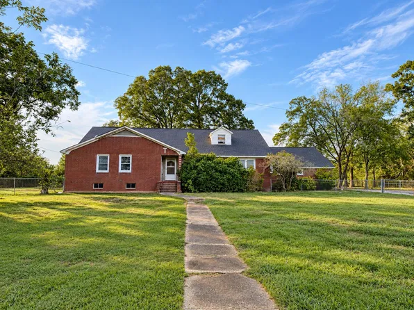 2900 E Main St, Batesville, AR 72501