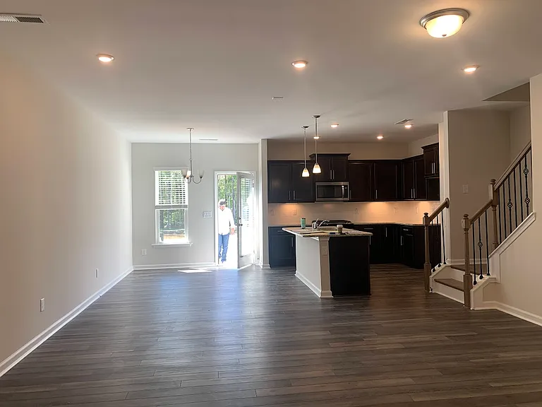 1614 Glacier Dr — Photo 9