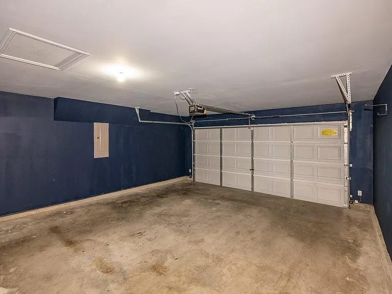 8308 Cotton Valley Ln — Photo 16