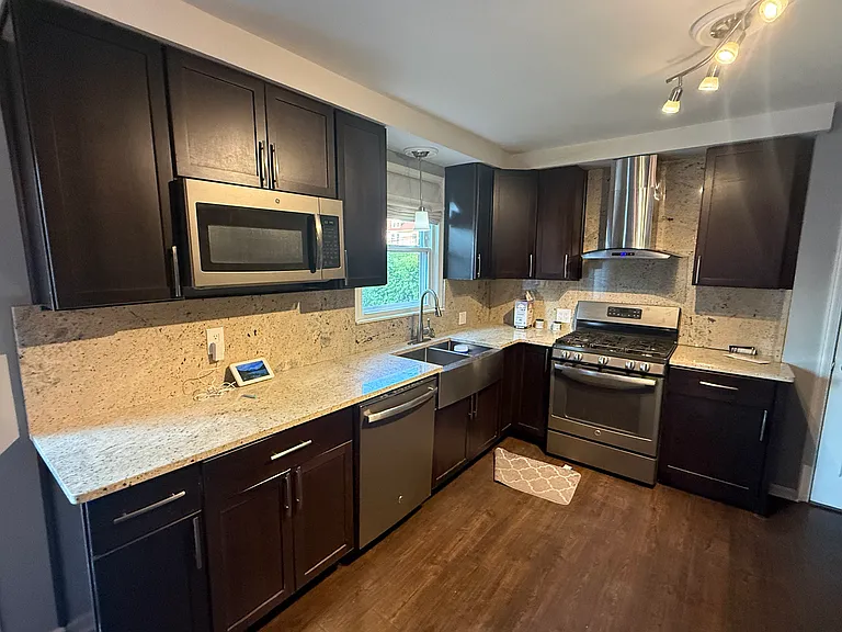 23450 Wilson Ave — Photo 9