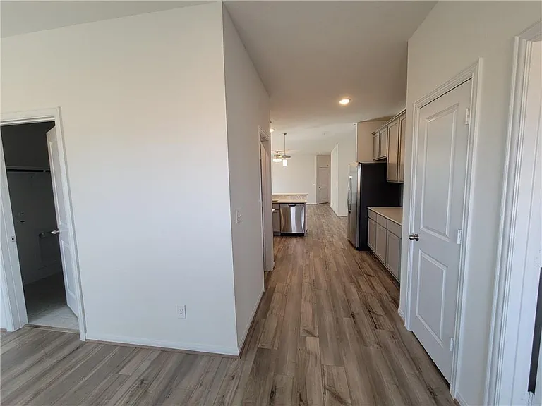 244 Crystal Brook Dr — Photo 14