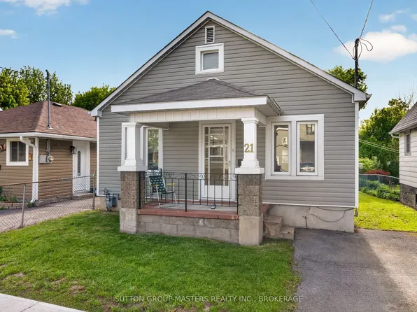 21 Connaught St, Kingston, ON K7K 4W1
