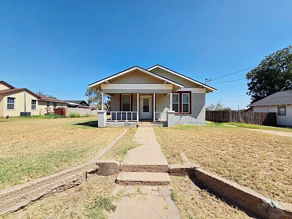 2nd image of 2107 27th St