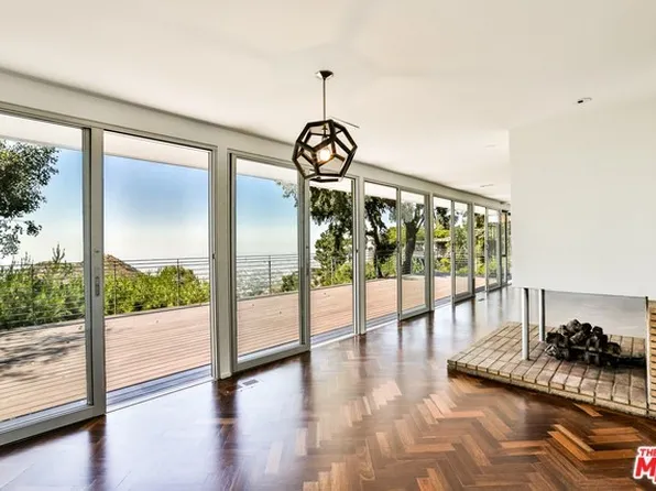 2433 Solar Dr, Los Angeles, CA 90046