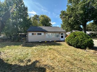 2 Piedmont Rd, Edison, NJ 08817