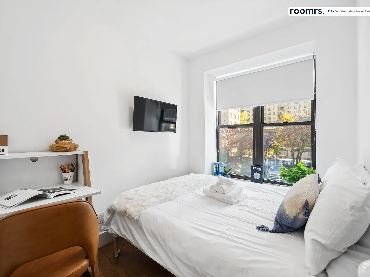 3 bed, 415 sqft, $2,214 — Photo 2