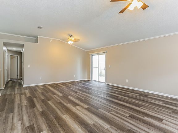 4th image of 3030 Caroline Crest Dr E