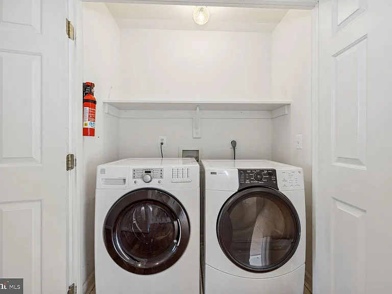 1813 Dawson St — Photo 14